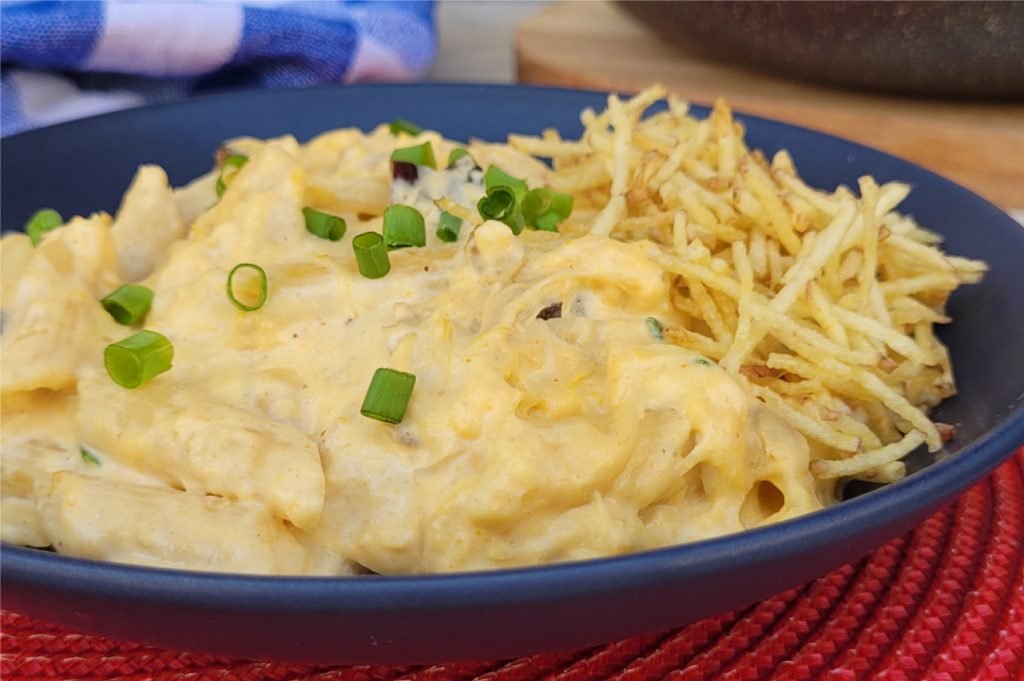 Macarrão ao molho fricassê cremoso Cristal Alimentos