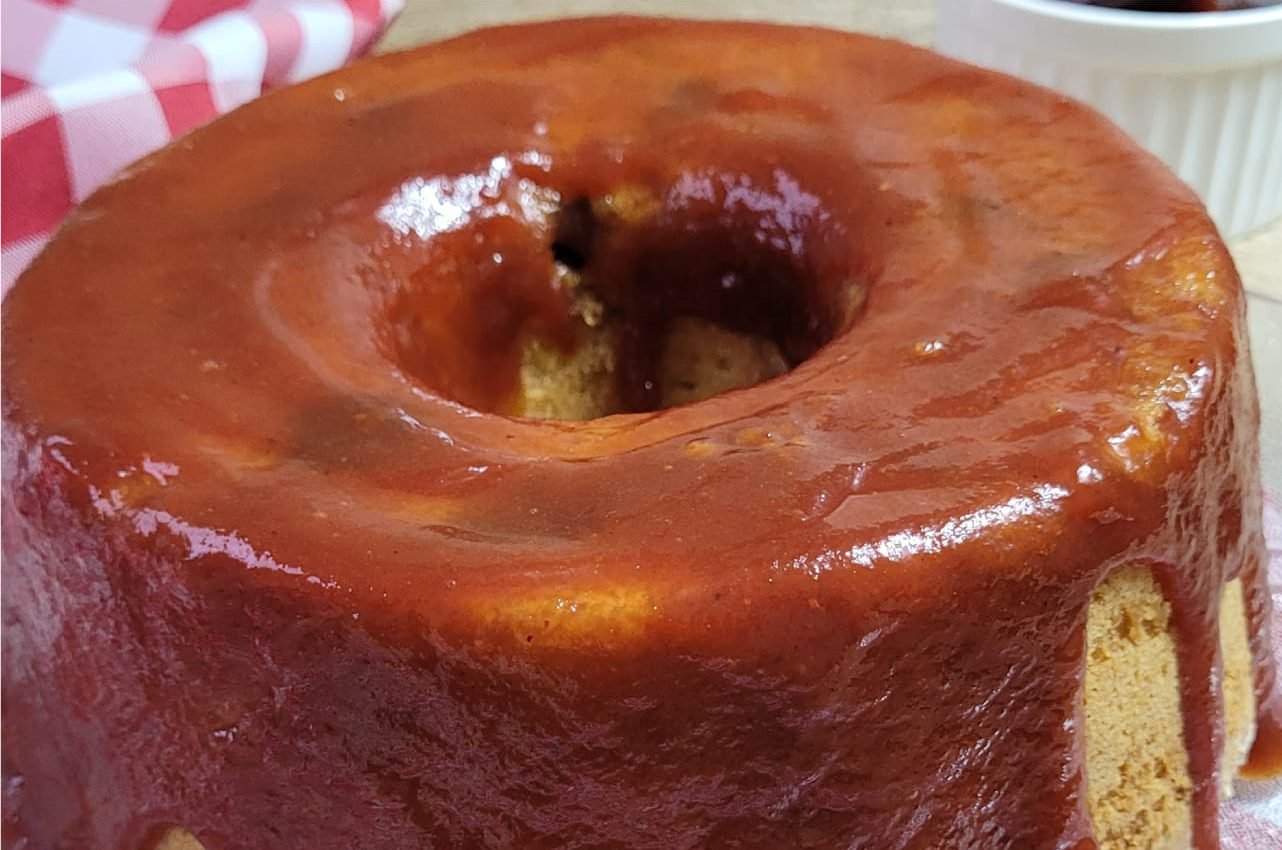 Doces Receitas: Bolo de Fubá com Goiabada